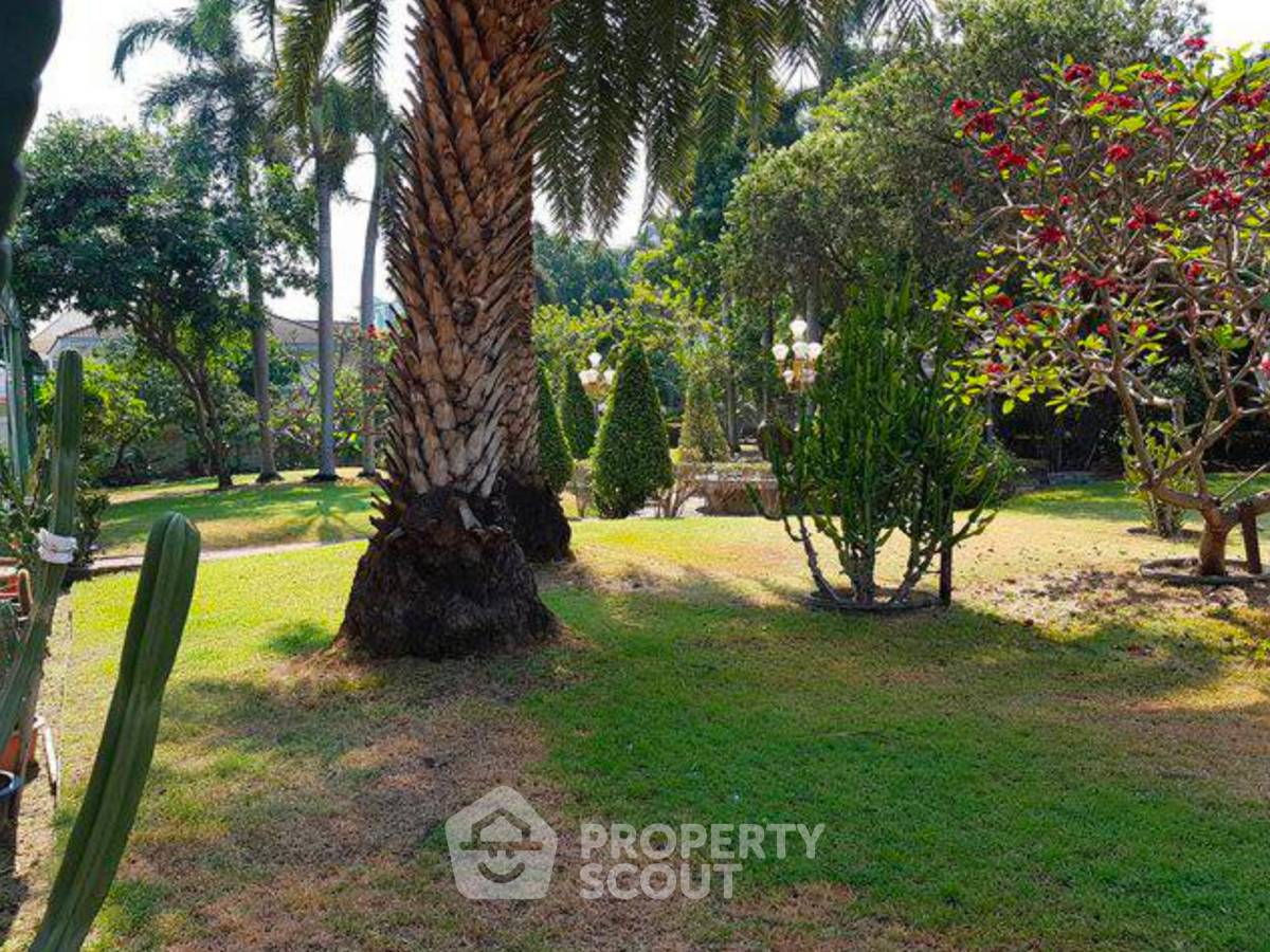 รูป บ้าน 5-ห้องนอน ใน บางพูด (ID 1798546) - รูปที่ 2/10