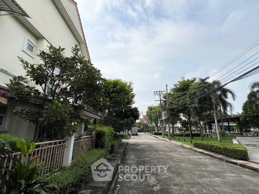 รูป บ้าน 3-ห้องนอน ที่ พาร์คเวย์ ชาเล่ต์ รามคำแหง ใน มีนบุรี (ID 1751066) - รูปที่ 31/31