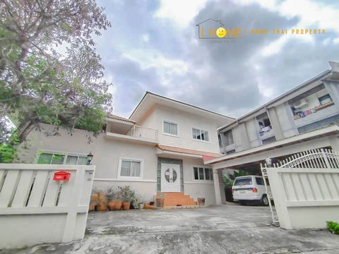 House pool villa for rent with 6 Bedrooms, 6 Bathrooms, 1 Kitchen