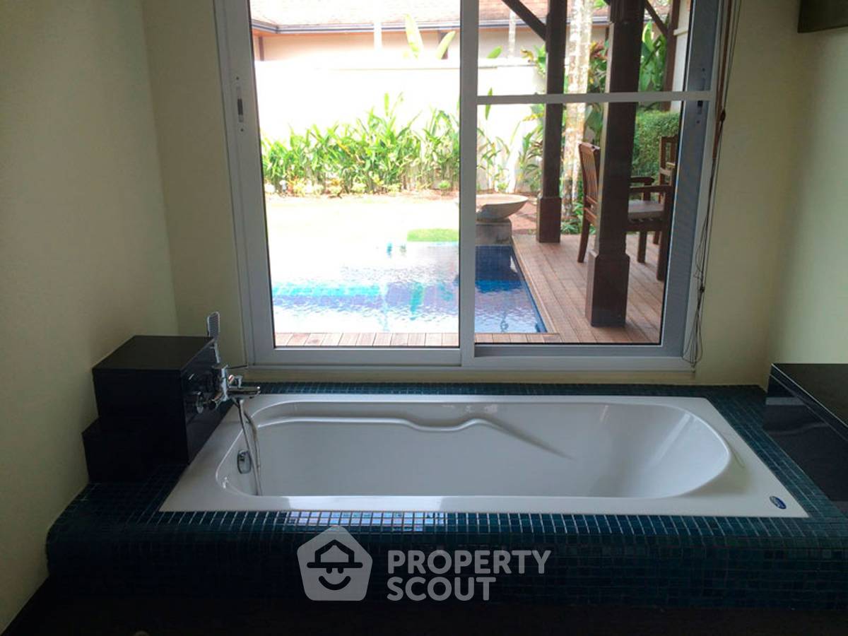 รูป วิลล่า 4-ห้องนอน ที่ ทู วิลล่า ธารา ใกล้ หาดลากูน่า (ID 801519) - รูปที่ 8/37