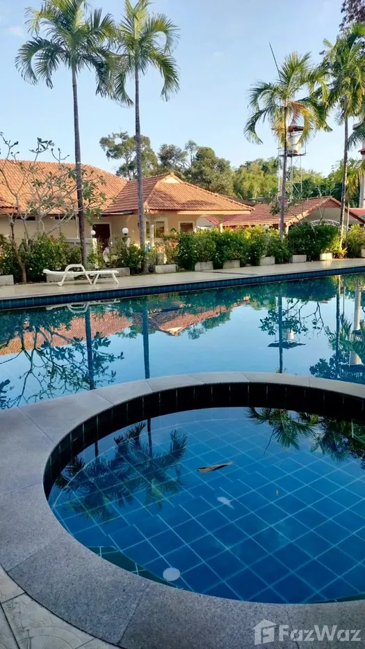 picture 36 Bedroom Villa for sale in Rawai, Phuket  2006247 - 6/12