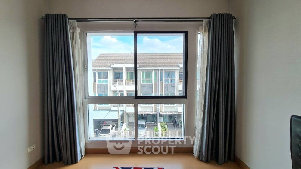 รูป ทาวน์เฮาท์ 3-ห้องนอน ใน สวนหลวง (ID 1832285) - รูปที่ 24/24