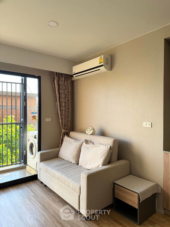 picture 1-BR Condo at Blossom Condo @ Sathorn-Charoenrat near BTS Surasak (ID 2451628) - 2/9