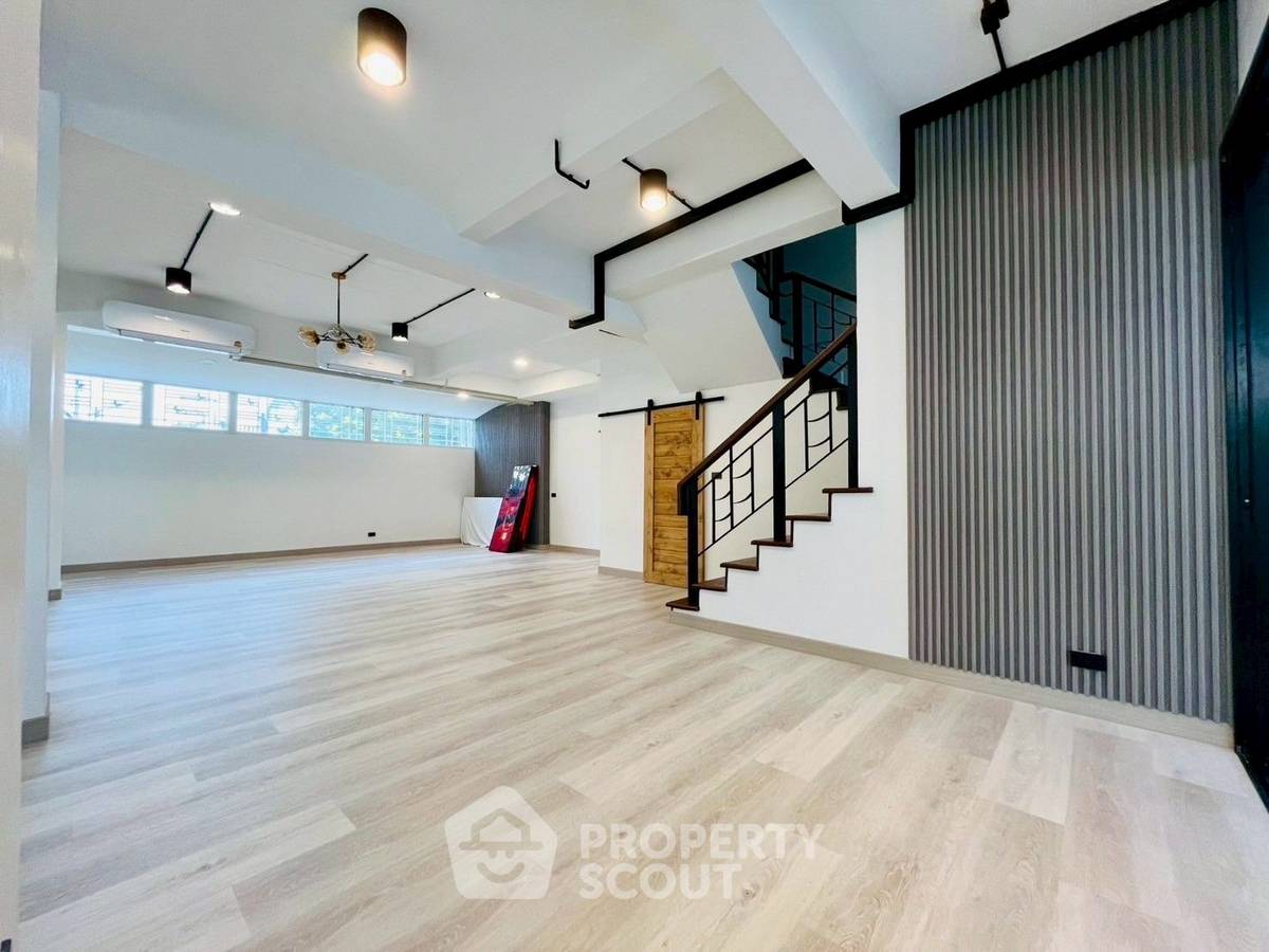 รูป บ้าน 4-ห้องนอน ที่ เซนสิริ มิดทาวน์ วิลล่า ใกล้ พัทยาใต้ (ID 2111203) - รูปที่ 4/13