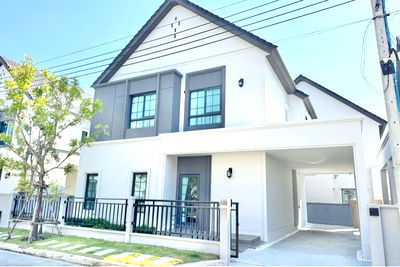 เช่าบ้านเดี่ยว เมกะ บางนา : ให้เช่าบ้านเซนโทร บางนา (CENTRO BANGNA) ใกล้เมกา บางนา