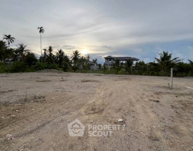 รูป ที่ดินสำหรับปล่อยขาย 700 ตารางเมตร แถว (ID 1943465) - รูปที่ 2/11