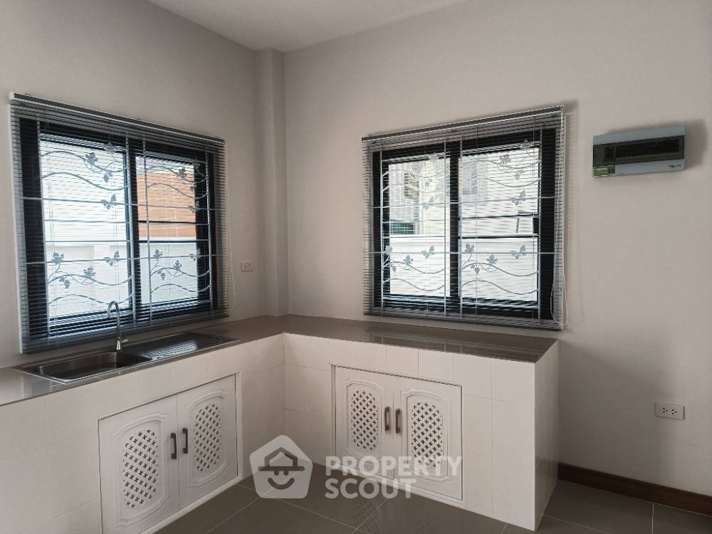 picture 3-BR House in Nong Phueng (ID 1596590) - 9/18