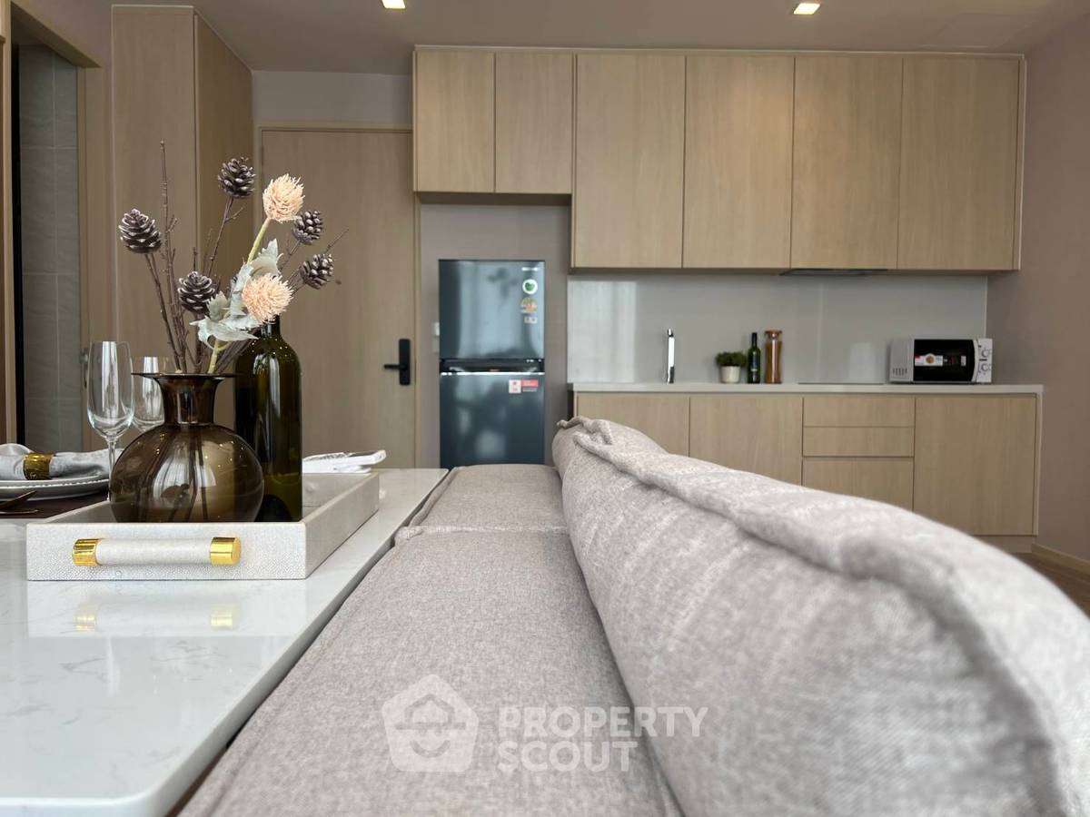 picture 2-BR Condo at Noble State 39 near BTS Phrom Phong (ID 2327346) - 5/11