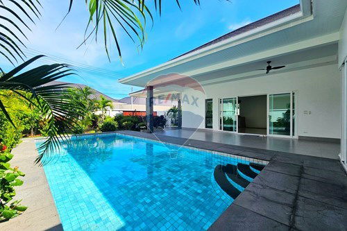 picture [920601001-650] Modern Quality Pool Villa, 3 Bed 3 bath in Hua Hin Soi 88 For Sale - 4/27