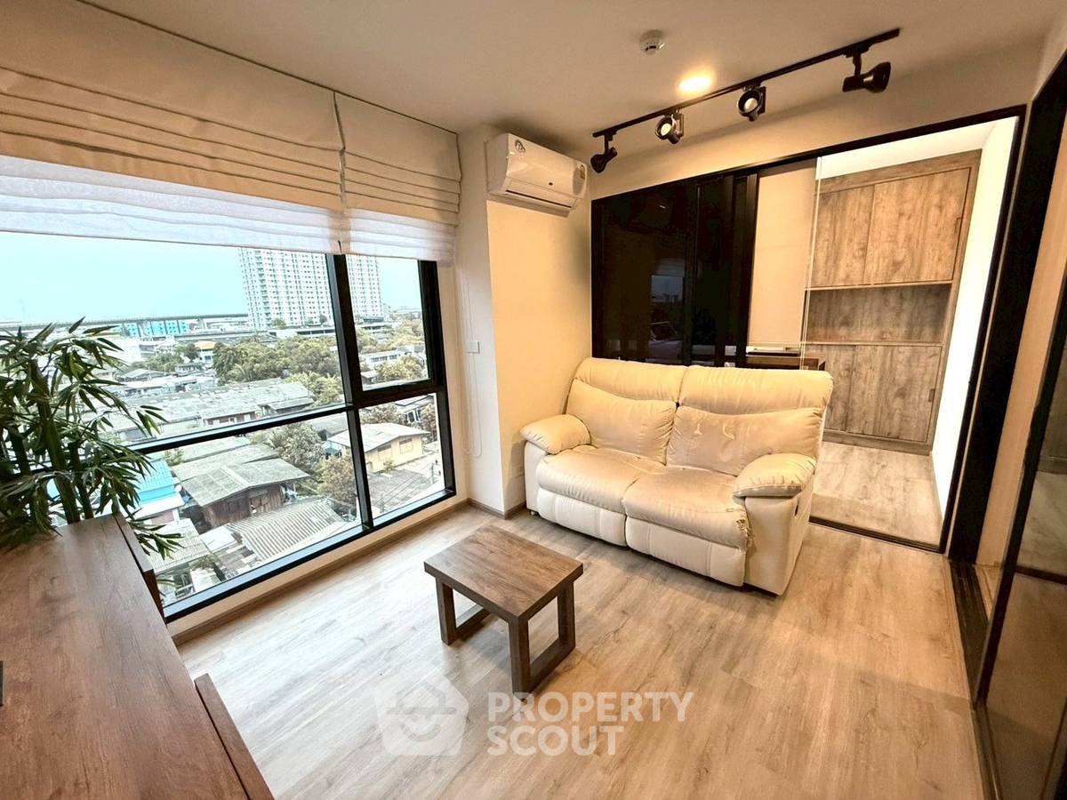 picture 1-BR Condo at Beat Bangwa Interchange near MRT Bang Wa (ID 2119669) - 1/20