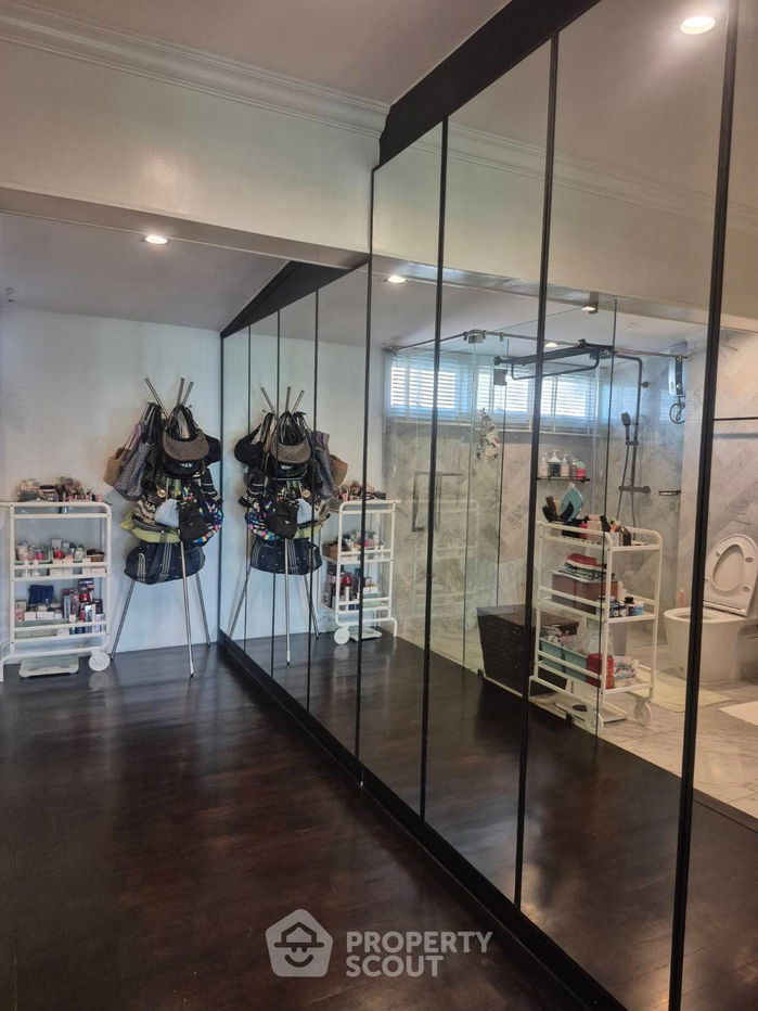 picture 4-BR House in Nuan Chan (ID 2456436) - 4/43