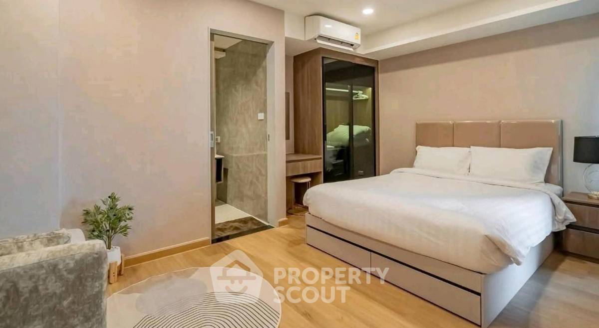 รูป คอนโด 2-ห้องนอน ที่ ลอยด์ ศูนย์วิจัย-ทองหล่อ ใน บางกะปิ (ID 2369711) - รูปที่ 2/5