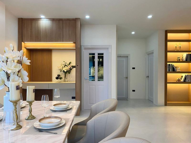 picture Beautiful house for sale in Pattaya, very luxurious, modern design, great location, near Jomtien Beach. - 12/19