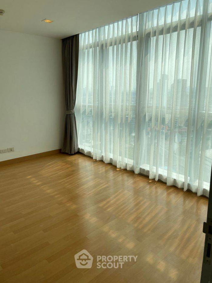 picture 2-BR Condo at Nusasiri Grand Condominium near BTS Ekkamai (ID 1567932) - 10/12