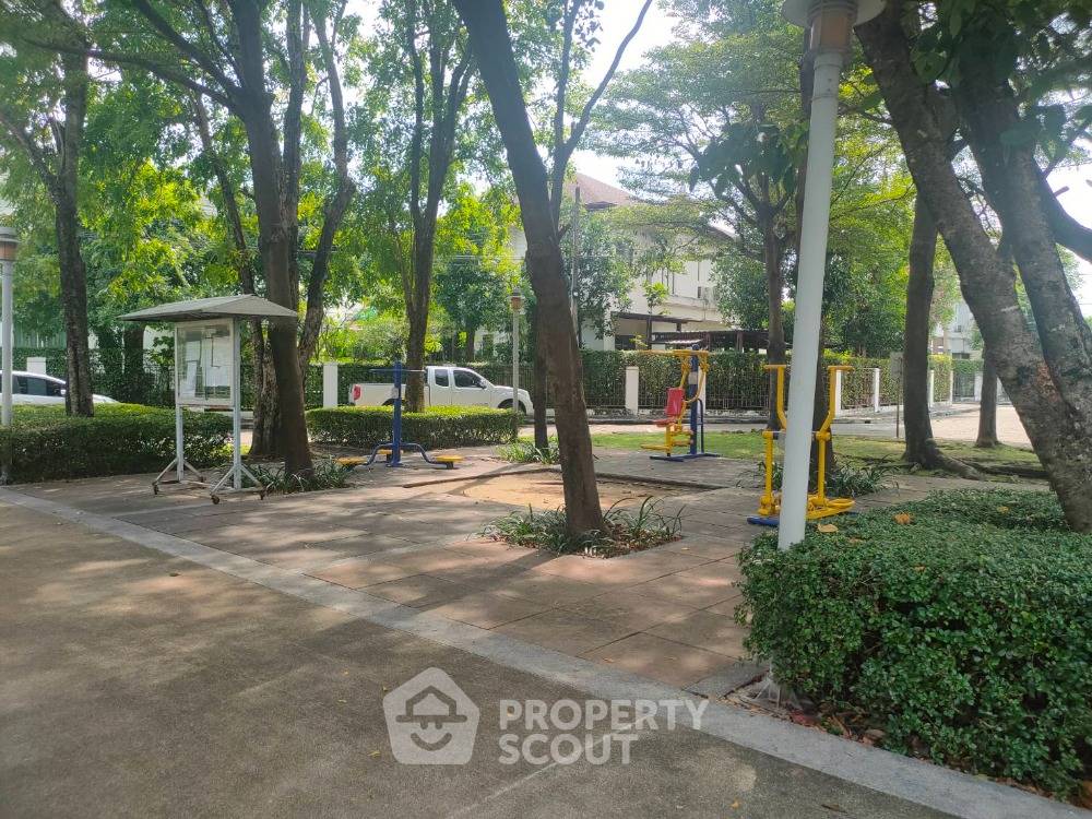 รูป บ้าน 4-ห้องนอน ที่ เศรษฐสิริ ประชาชื่น เรสซิเด้นซ์ 1 ใน เมืองนนทบุรี (ID 1020705) - รูปที่ 23/26
