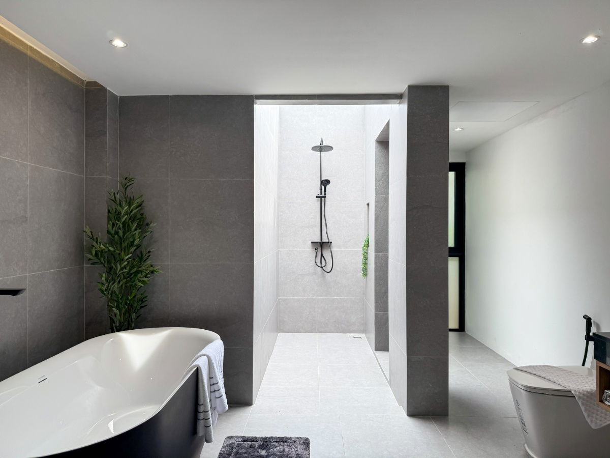 picture S2947 Urgent Sale! Pool Villa in Thalang Area, Spacious Layout, Fully Furnished and Decorated - 17/20