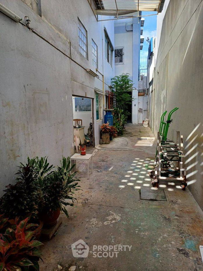 รูป ทาวน์เฮ้าส์ 2-ห้องนอน ใกล้ MRT หัวลำโพง (ID 2432590) - รูปที่ 4/7