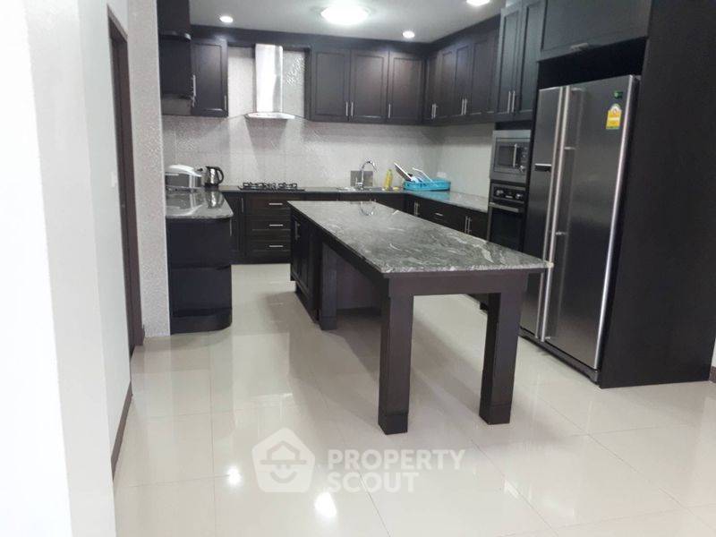 รูป บ้าน 6-ห้องนอน ที่ วิวพอยท์ วิลเลจ ใกล้ เมืองพัทยา (ID 2142432) - รูปที่ 4/12