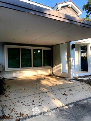 Houses for sale Bang Kruai - Sai Noi Road : 2-BR Semi-detached House in Bang Len (ID 1982060)