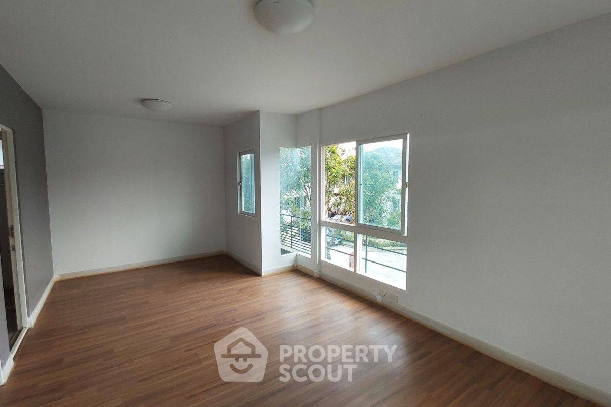 รูป บ้าน 3-ห้องนอน ที่ พฤกษ์ลดา วงแหวน – หทัยราษฏร์ ใน สามวาตะวันตก (ID 1982665) - รูปที่ 8/9