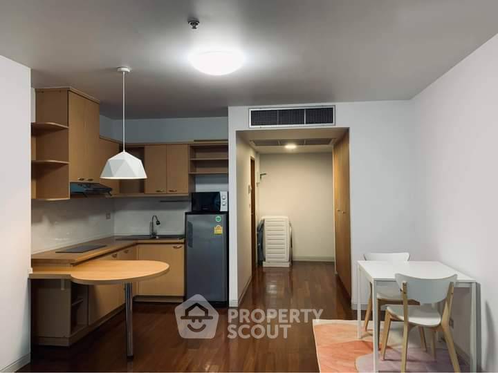 รูป คอนโด 1-ห้องนอน ที่ เดอะ แกรนด์ รีเจ้นท์ คอนโดมิเนียม ใกล้ BTS ราชดำริ (ID 1545694) - รูปที่ 3/5