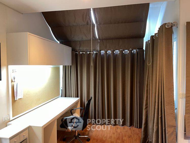 picture 3-BR Townhouse in Talat Bang Khen (ID 2430768) - 11/16