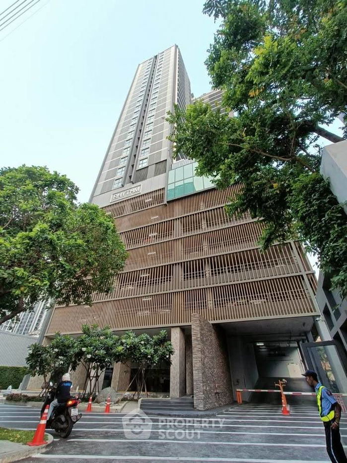 รูป คอนโด สตูดิโอ ที่ ริทึ่ม อโศก 2 ใกล้ MRT พระราม 9 (ID 2129056) - รูปที่ 2/14