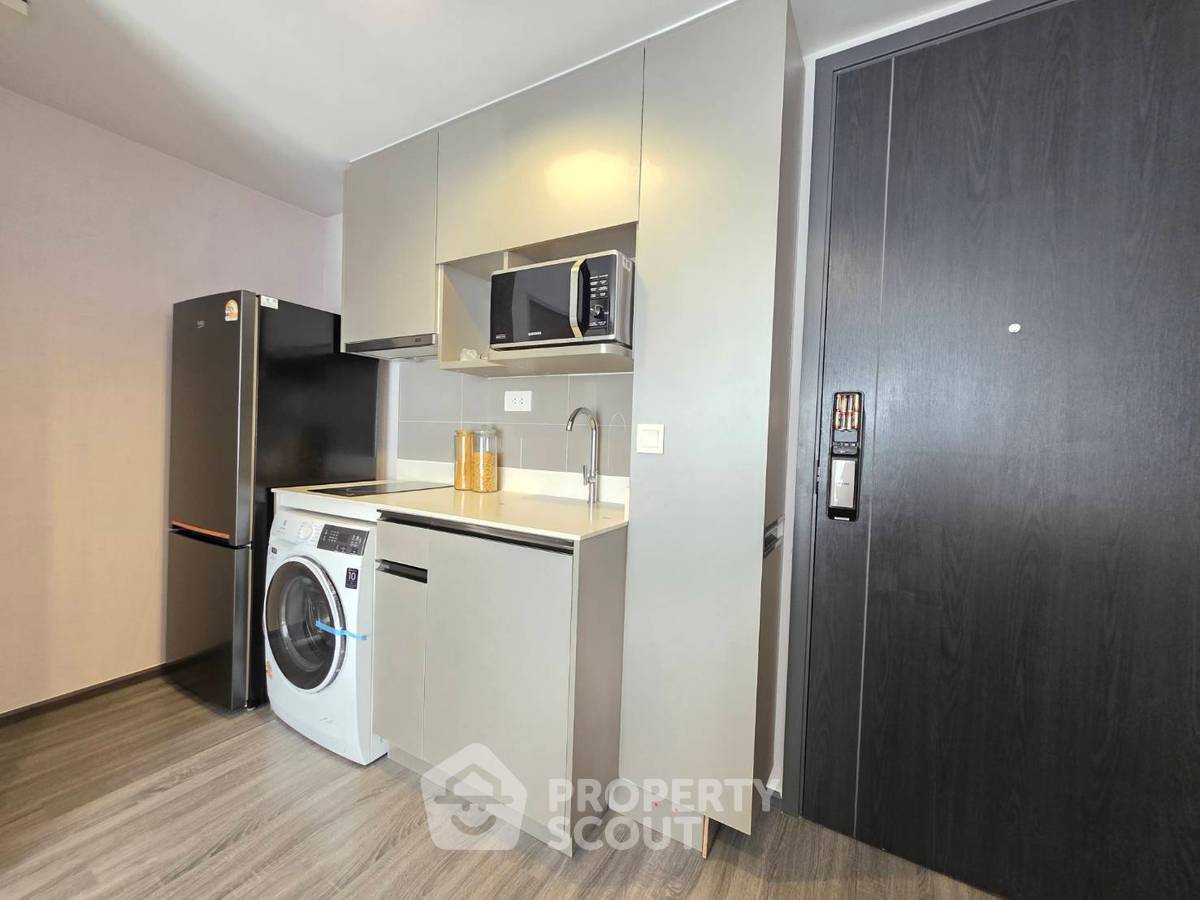 picture 1-BR Condo at Ideo Mobi Sukhumvit 40 near BTS Ekkamai (ID 2456460) - 8/10
