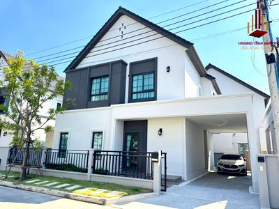 Houses for rent : ✨ For Rent: Centro Bangna✨  💰 Only 100,000 THB/month