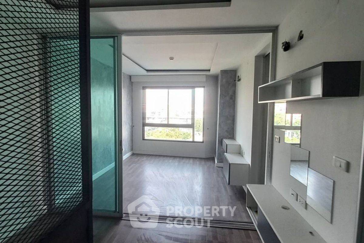 picture 1-BR Condo at Bridge Satorn Narathiwas close to Naradhiwas Rajanagarindra (ID 2098081) - 1/5