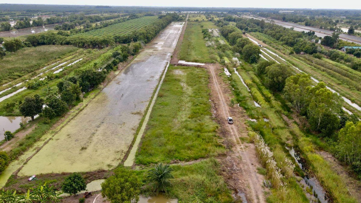 รูป คลอง13หนองหมูวิหารแดงสระบุรีมี1-2-85ไร่940000ใกล้ตลาดเซเว่นเส้นรังสิต22กมวัดใหม่เทพนิมิตร800มอ.หนองแค8กมอ.วิหารแดง12กมปั้มพีที1กมเงินสดจอง20000 - รูปที่ 18/19