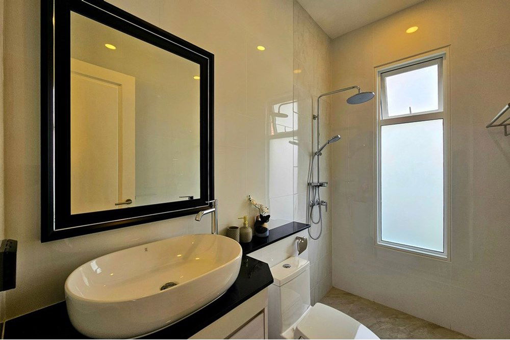 picture [920601001-694] Spacious Modern Villa, 3 Bed 4 Bath in Hua Hin For Sale - 36/37