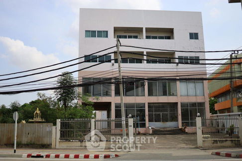 1,708 m² Land for Sale in Khlong Kluea (ID 2089483)