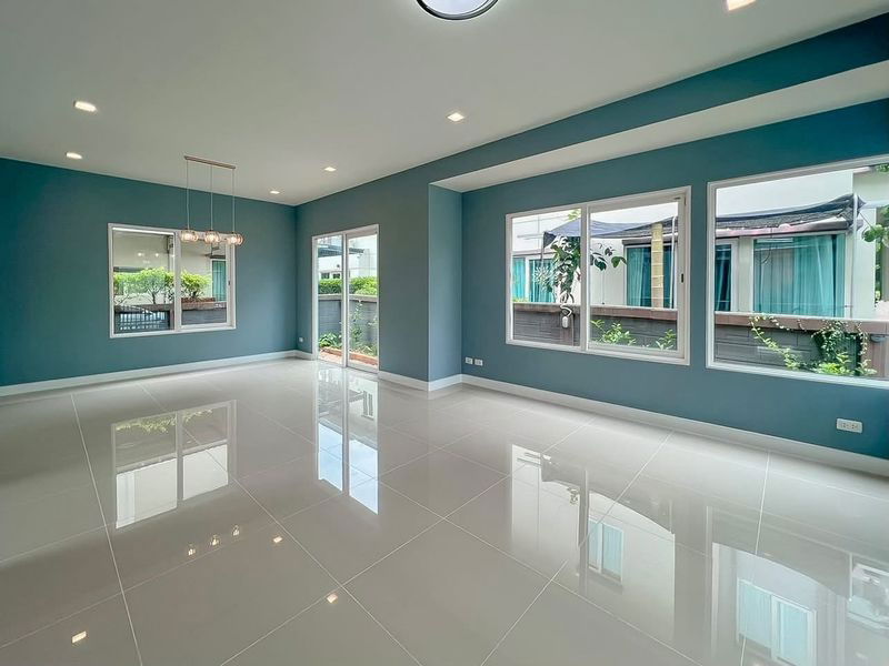 picture  Sales House in Saransiri Tiwanon-Chaengwattana 2, near Srisaman School and Central Chaengwattana. Ready to move in - 4/10