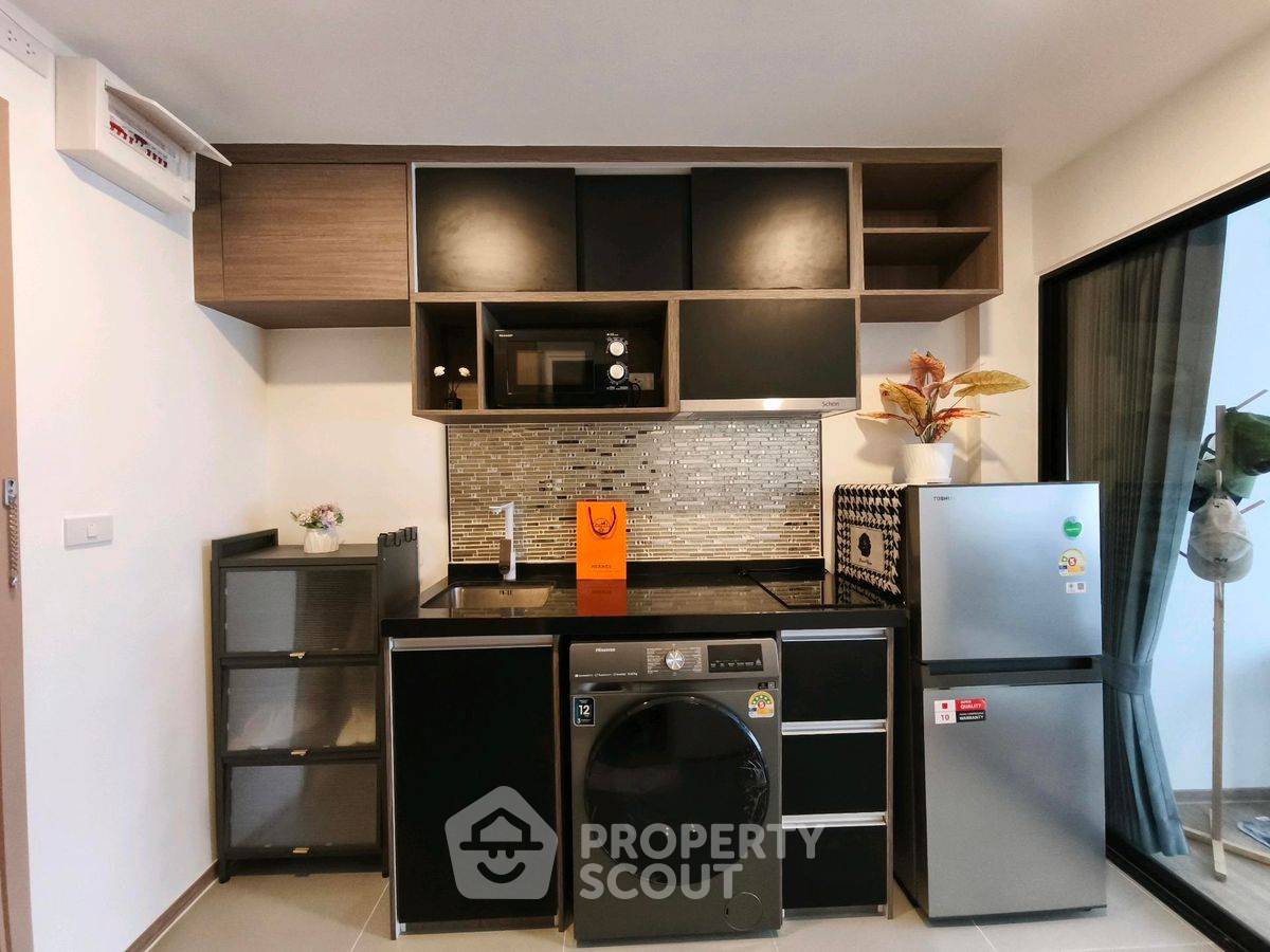 picture Studio Condo at Cybiq Ratchada 32 in Chan Kasem (ID 2452925) - 2/25