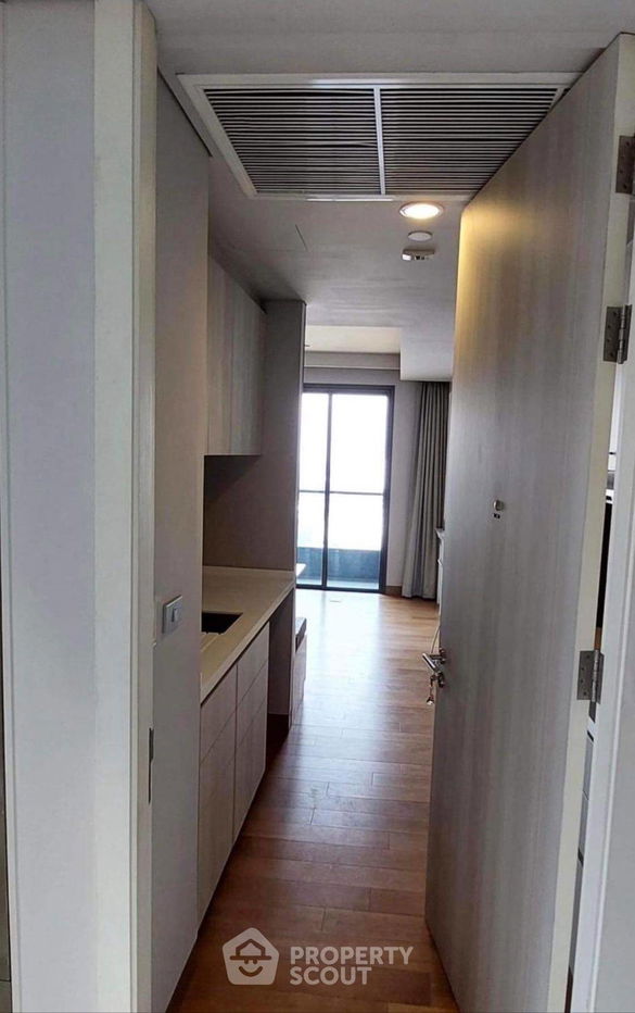 picture 2-BR Condo at The Lumpini 24 near BTS Phrom Phong (ID 1716854) - 3/30