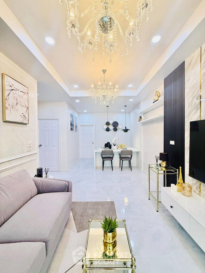 รูป ทาวน์เฮาท์ 2-ห้องนอน ใกล้ พัทยาตะวันออก (ID 2176427) - รูปที่ 1/23