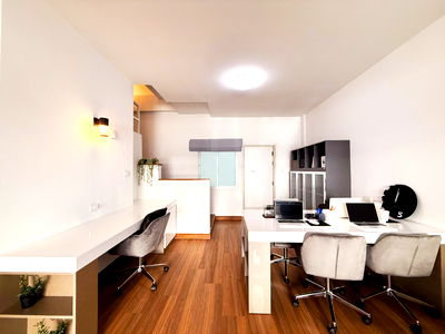 ทาวน์โฮม กรุงเทพมหานคร : ขายบ้านพร้อมอยู่ทาวน์โฮมใหม่ 3 ชั้น เดอะ ริช บิซโฮม สุขุมวิท 105 ใกล้ BTS สถานีลาซาล 450 เมตร