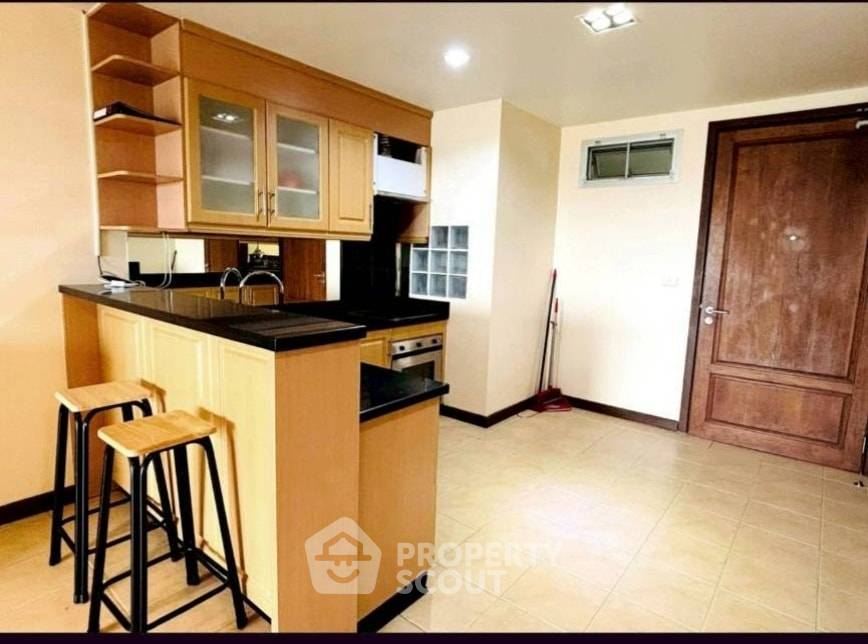 picture 2-BR Condo at Regent Pratumnak Condominium close to Phratamnak (ID 2452366) - 5/11