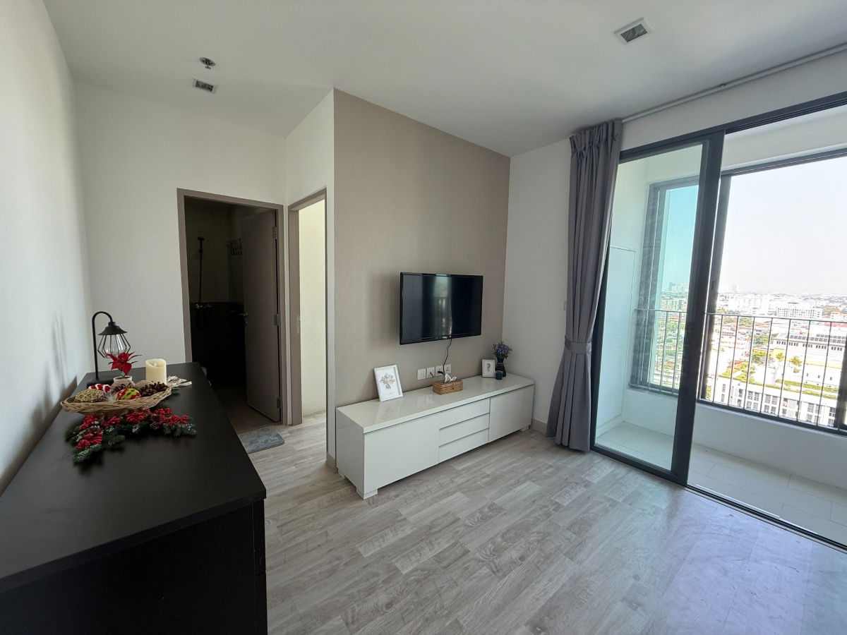 picture BTS On Nut 200 m. Price  21,500 Baht Condo Ideo Mobi Sukhumvit ( Rental ) - 8/14