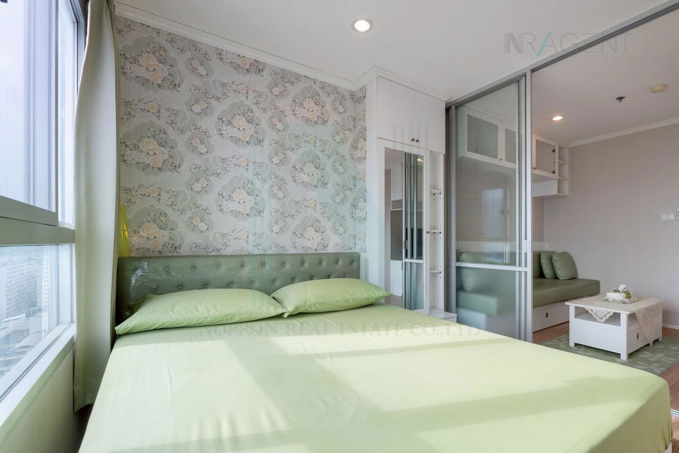 picture 📌 For Sell Condo LUMPINI VILLE RAMKHAMHAENG 60/2 Building A, Floor 19,1 bed room, Room size 26 sqm - 7/8