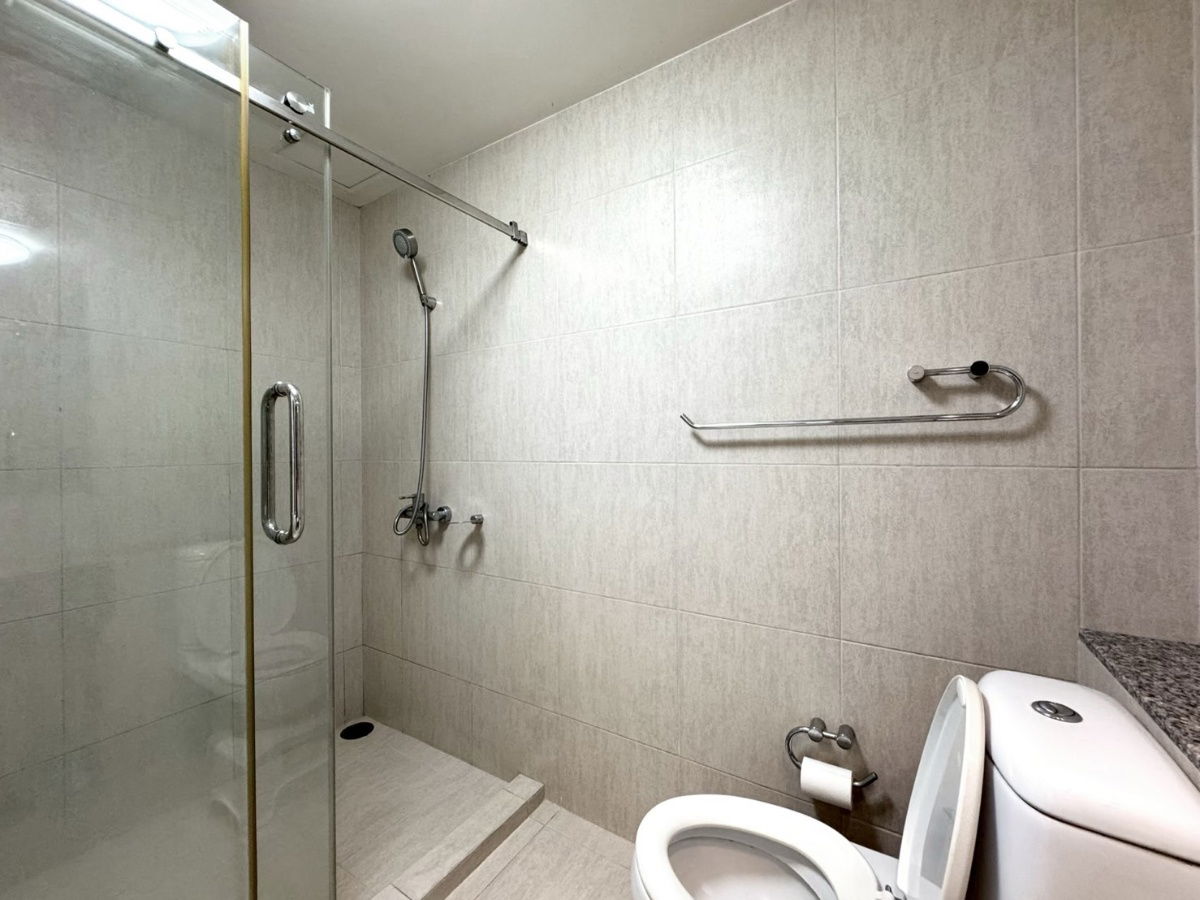 picture 🏢 For Rent | The Clover Thonglor 🍃🏙️ 💰 48,000 THB/month 📋 Code: RS3749 - 12/15