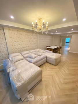 3-BR Townhouse near BTS National Stadium (ID 2456425)