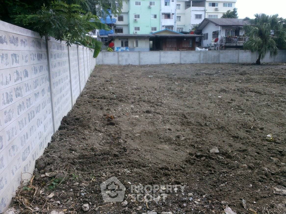 รูป ที่ดินสำหรับปล่อยขาย 2,112 ตารางเมตร แถว ใน เมืองนนทบุรี (ID 1764527) - รูปที่ 2/9