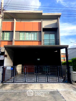 ทาวน์โฮม ถนนบางกรวย-ไทรน้อย : ทาวน์เฮาท์ 3-ห้องนอน ใน บางรักพัฒนา (ID 1803380)