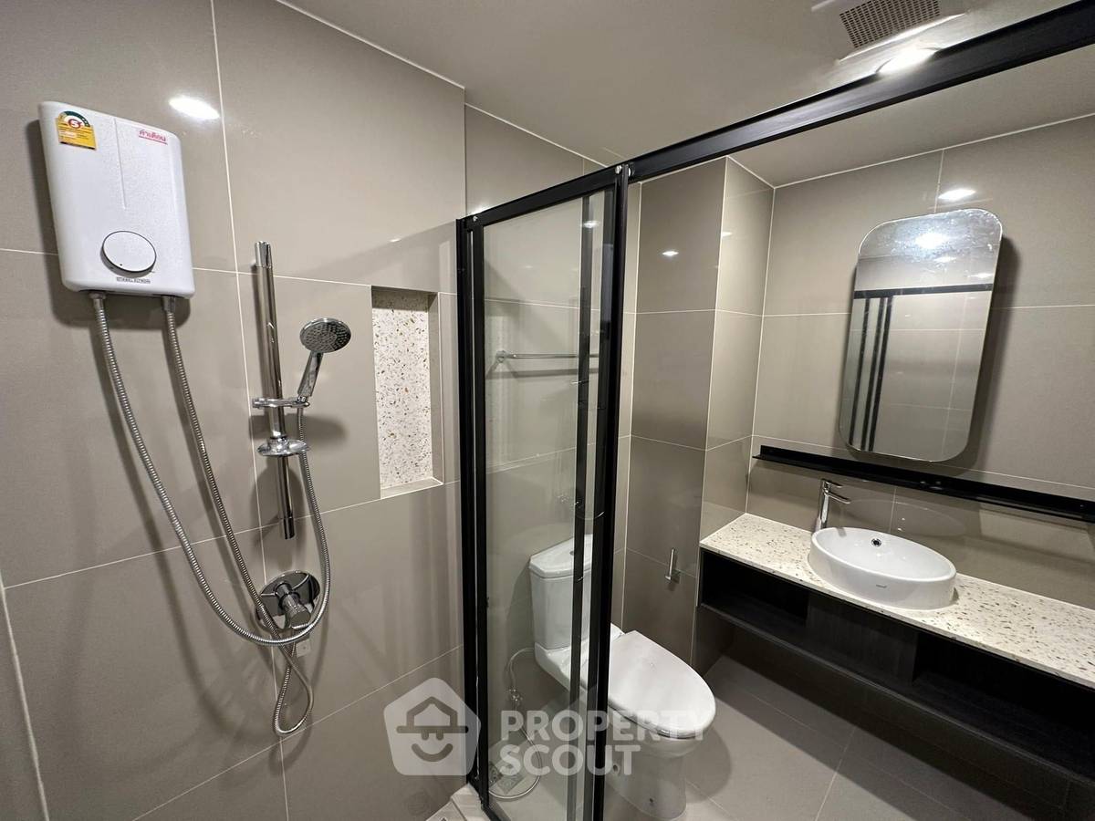 รูป ชั้น 15 1 ห้องนอน 30 ตร.ม. คอนโด XT ห้วยขวาง ใกล้ MRT ห้วยขวาง 100 ม. (ID 1536636) - รูปที่ 8/9