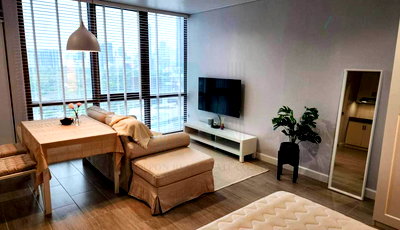 Condos for rent Sathorn Thani Tower : For Rent Condo LUMPINI PARK VIEW Building 1, Floor 17,Studio, Room size 40.00 sqm