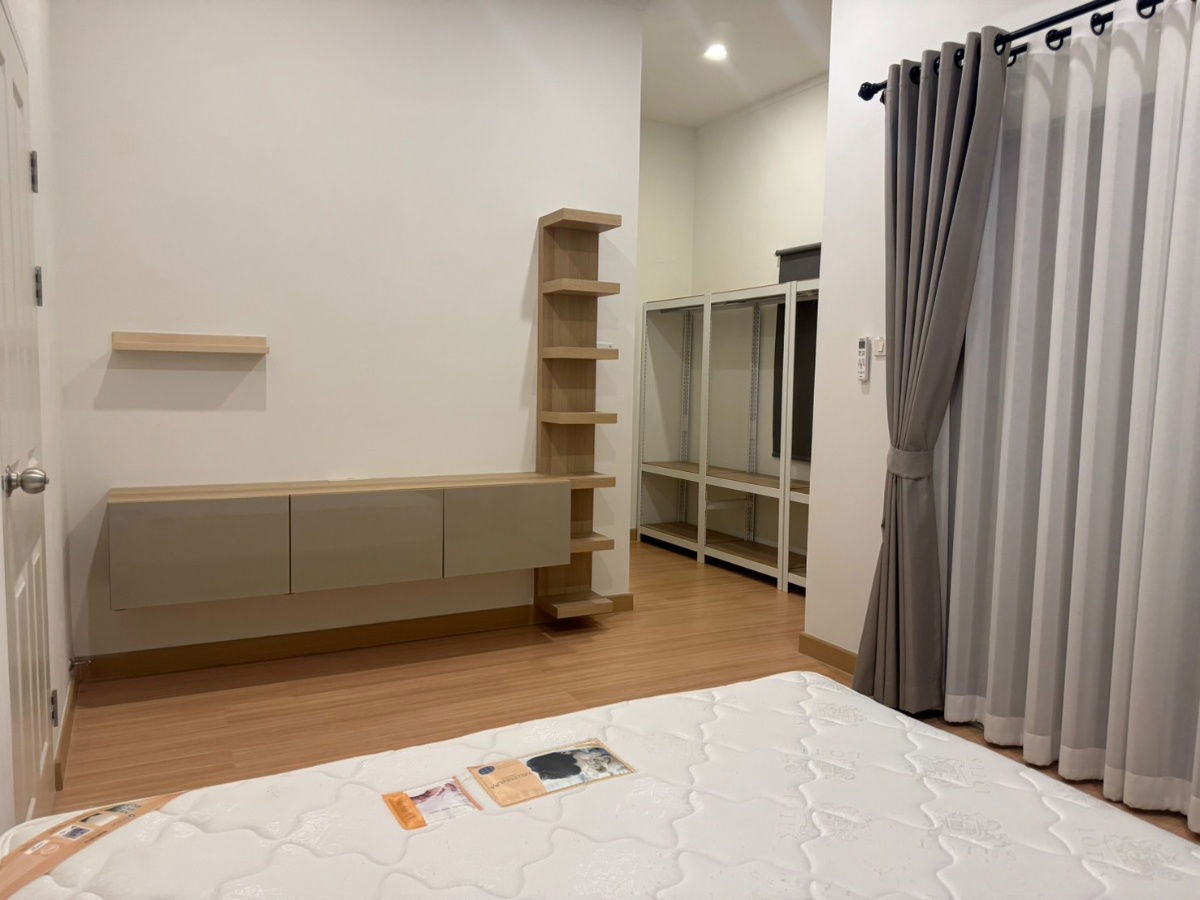 picture Two-storey detached house for sale  4 bedrooms 3 bathrooms and 3 parkings. - 14/26