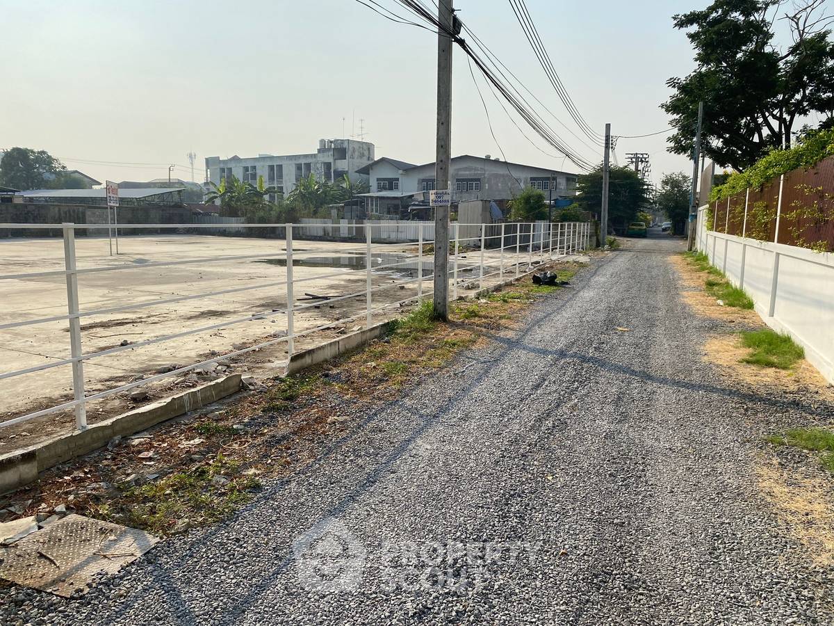 รูป ที่ดินสำหรับปล่อยเช่า 1,600 ตารางเมตร แถว ใกล้ ลาซาล (ID 1882507) - รูปที่ 4/6