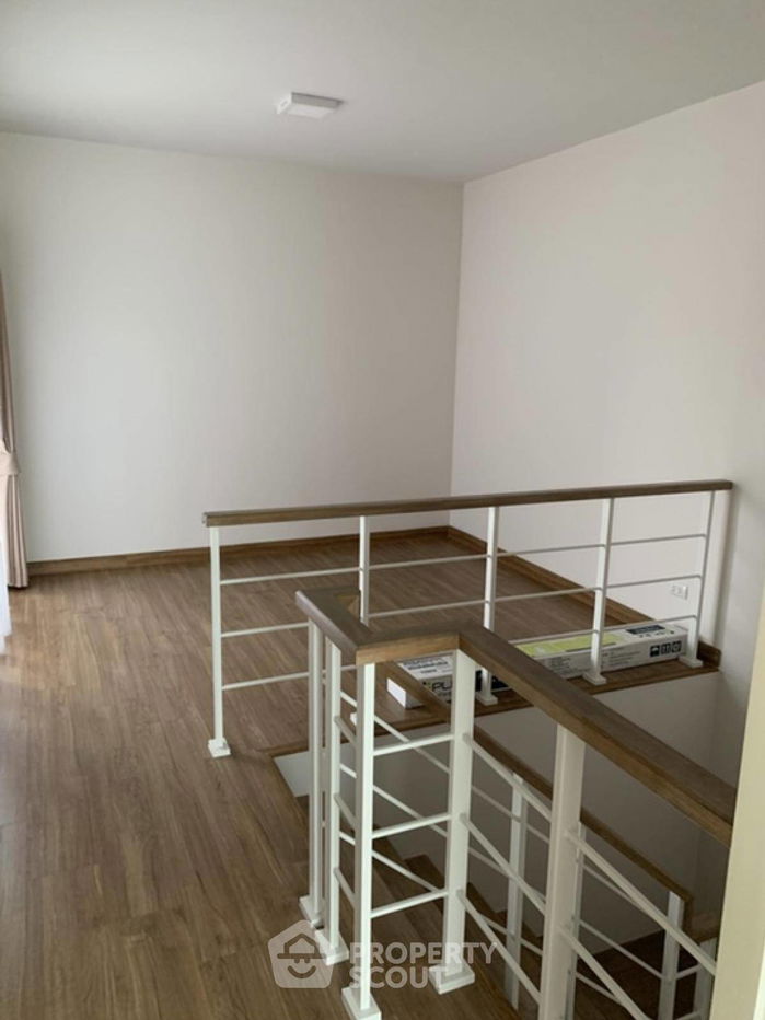 รูป ทาวน์เฮาท์ 3-ห้องนอน ใน ท่าแร้ง (ID 1996232) - รูปที่ 15/18